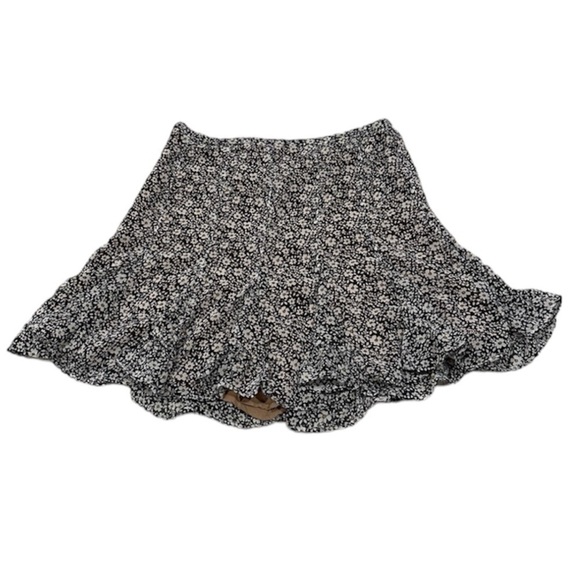 NWT Dress Forum Black Floral Daisy Skirt Size Small - Picture 1 of 5